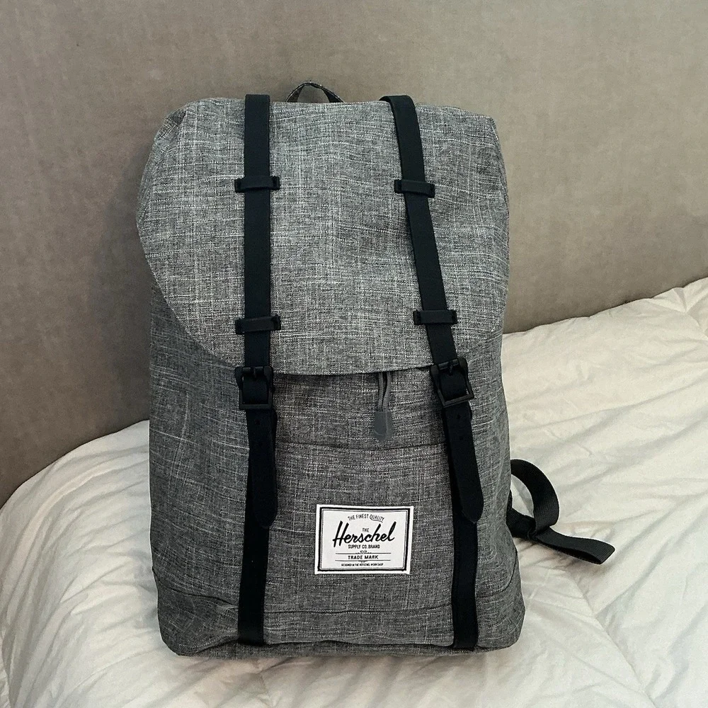 Herschel Retreat Backpack Raven Crosshatch Gray 18